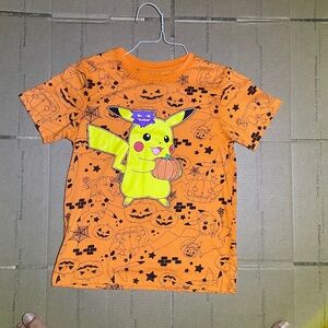 Pokémon Halloween T-Shirt (2023) - Pikachu & Gengar - Youth Size Large (10/12)